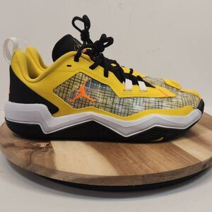 Jordan One Take 4 Men's Size 9.5 Yellow and Black